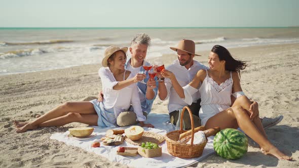 Leisure Summer Olidays Eating People at Picnic and Food Concept Happy Friends Having Breakfast at