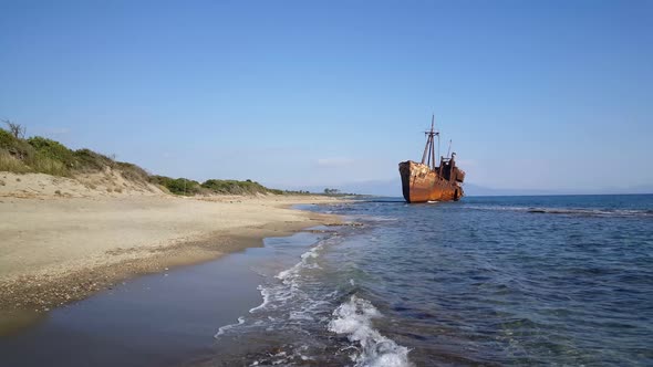 Dimitrios Shipwreck in Valtaki 