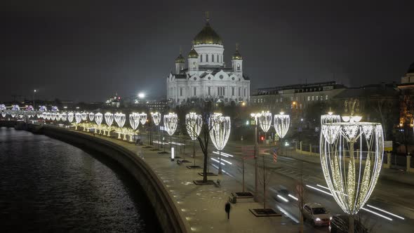 Timelapse. View of the Cathedral of Christ the Savior in Moscow