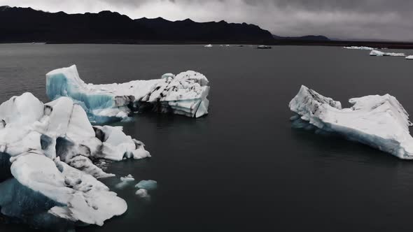 Jökulsárlón Glacier Lagoon in Iceland