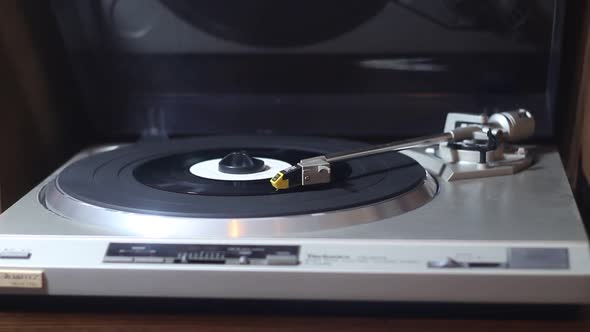 Vinyl Music Plate Plays Music On The Player