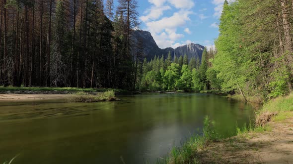 Yosemite Valley River Time Lapse