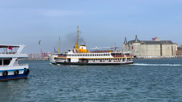 a passenger ferry departing from istanbul kadıkoy coast