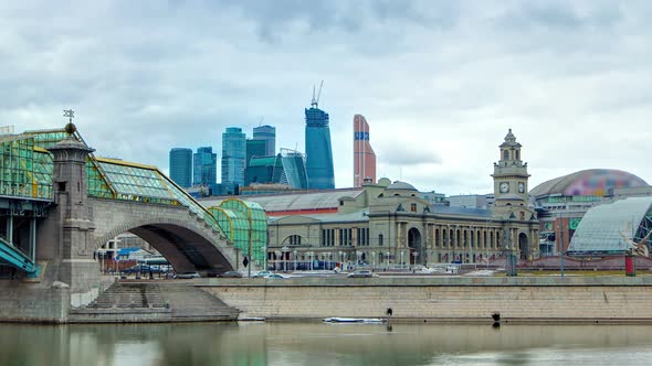 Kievskiy Railway Station and Bridge of Bogdan Khmelnitskiy Timelapse Hyperlapse Moscow Russia