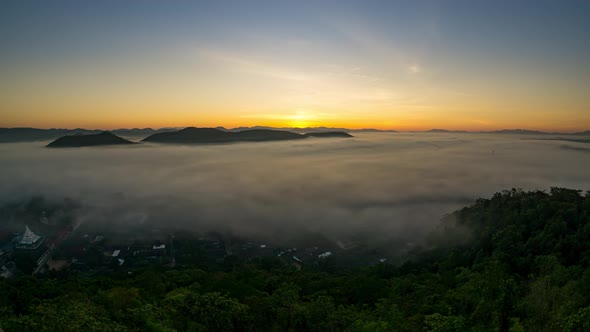 The fog movementat at Phra That Pha Nam