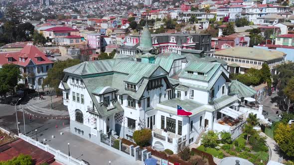 Baburizza Palace, museum, Colorful Houses, cottages (Valparaiso, Chile)