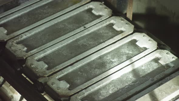 molten aluminum casting