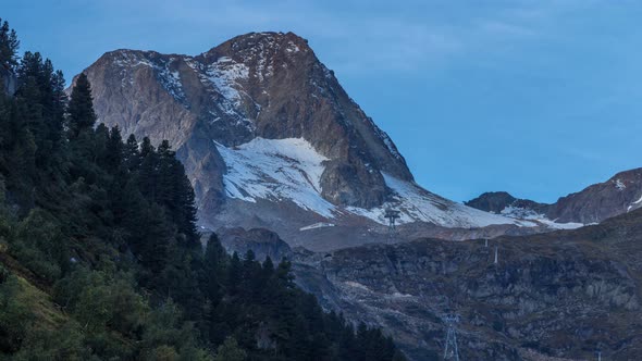 Sunrise in the Alps Timelapse with Impressive Light and Clouds