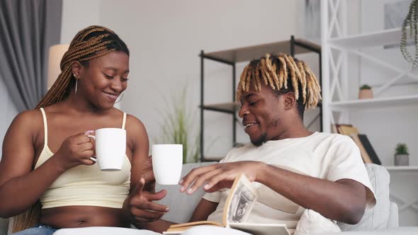 Couple Care Coffee Break Girlfriend Guy Studying