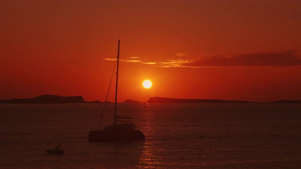 Setting Sun in Ibiza 4K