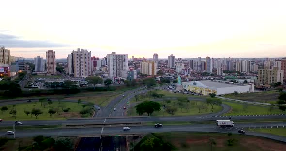 Bauru city aerial shot avenue Nações Unidas.