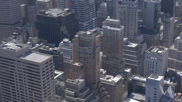 handheld shot of manhattan from Rockfeller center observation deck