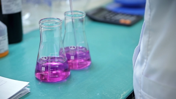 Chemical Analysis Of a Pink Liquid