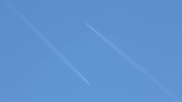 Airplanes In The Sky