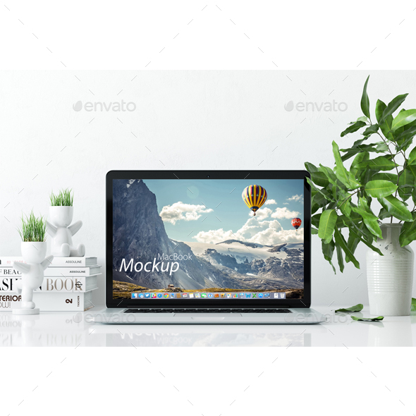 Mockup Mac on the Desk