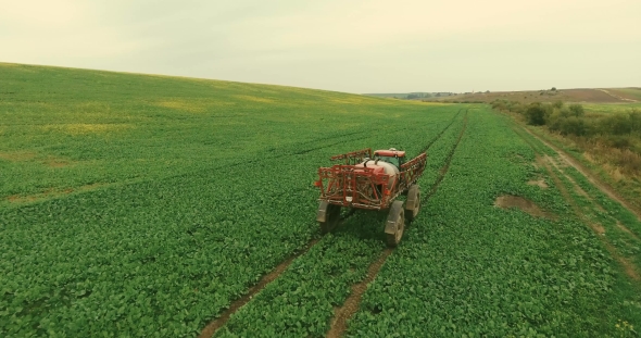 Tractor Spray Fertilize Field