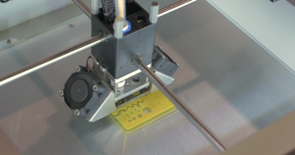 3D Printer Prints a School Ruler