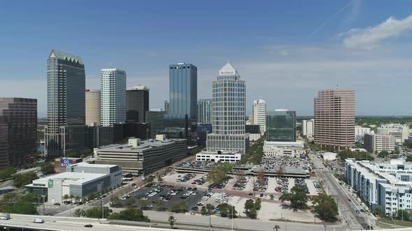 Aerial view of skyscrapers in Tampa alt