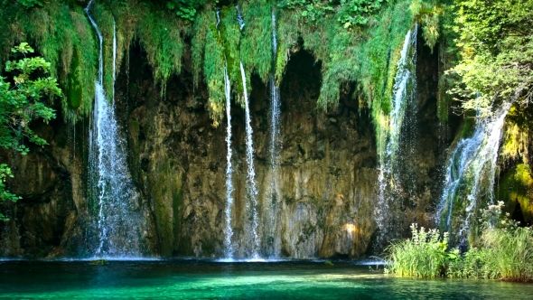 Picturesque Waterfalls Scenery In Plitvice Lakes National Park