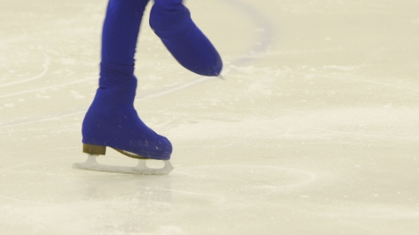 Little Skaters Train On The Ice