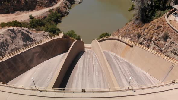 Drone flies over San Gabriel Water Dam