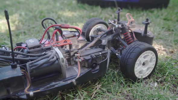 Checking the calibration and trimming of the remote controlled rc car's steering. Tires seems to wor