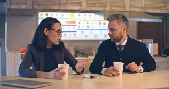 Meeting At Break alt