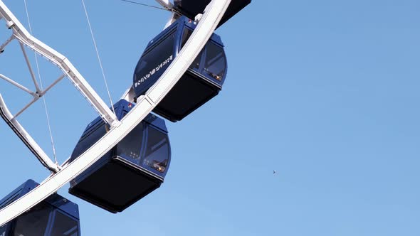 Video of the Ferris Wheel in Chicago Illionois