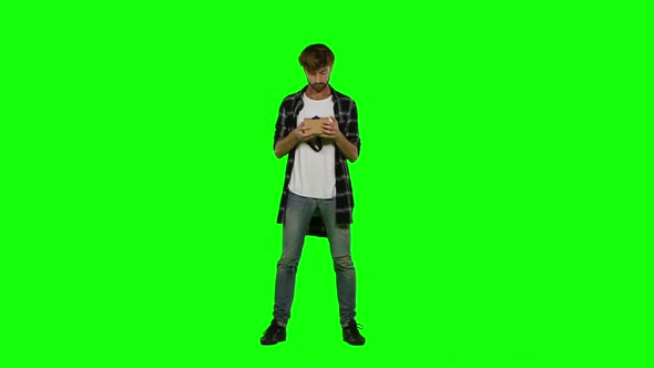 Virtual Reality Googles. Green Screen