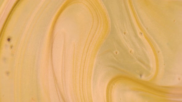 Close Up Liquid Golden Ink Pigment