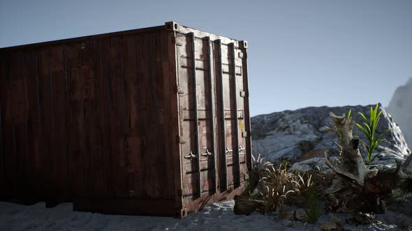 Abandoned Shipping Container in the Desert alt