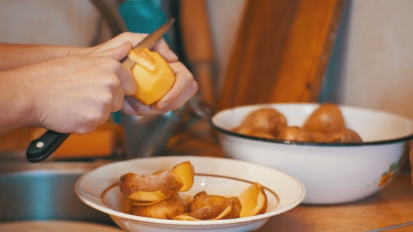 Peeling Potatoes in the Home Kitchen