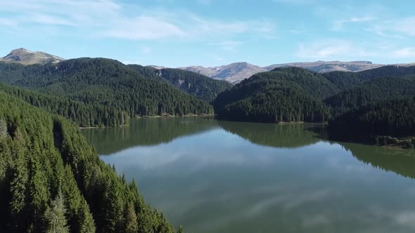 Beautiful Landscape ,Mountain,Nature,Grass,Lake