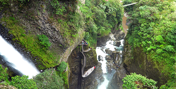 Pailon Del Diablo, Ecuador