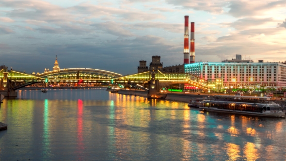 Bogdan Khmelnitsky Bridge. Moscow