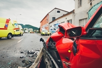 ency medical service are responding to an traffic accident. – selective focus