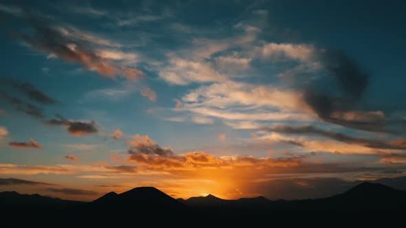  Time Lapse of a Sunrise Over Volcanoes on Lanzarote, Canary Islands