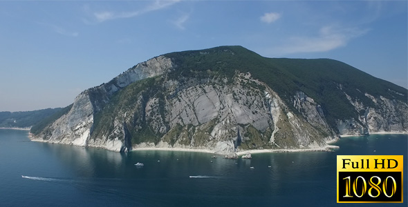 Due Sorelle Beach under Conero Mountain (Marche, Italy)