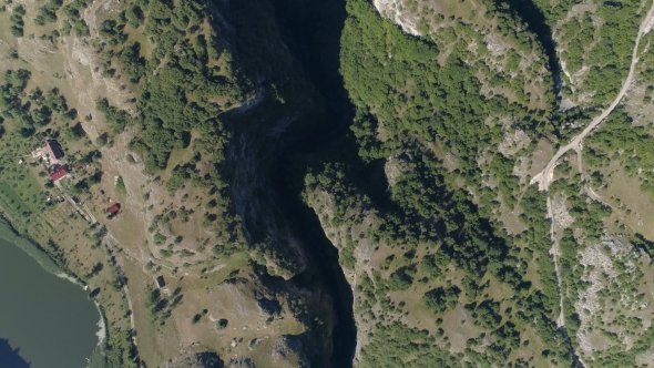 Aerial View of the Narrow Canyon Nevidio