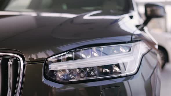 New Luxury Car Volvo XC90 in Oficial Dealership Left Headlight