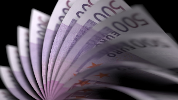 Flipping Five Hundred Euro Notes alt