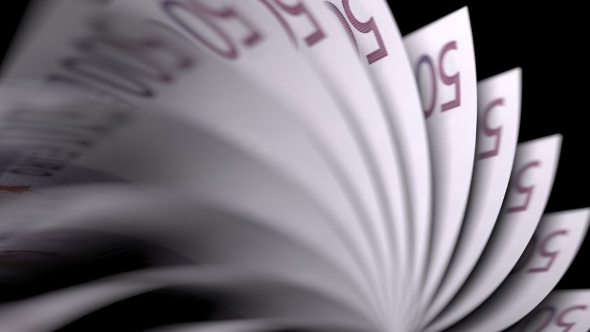Flipping Five Hundred Euro Notes alt