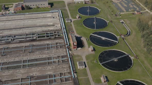 Round Polls in Wastewater Treatment Plant, Filtration of Dirty or Sewage Water
