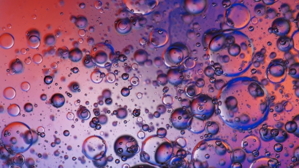 the Movement of Bubbles in the Liquid Blue,pink