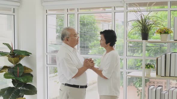 Family concept. The husband consoled his wife in the house, 4k Resolution