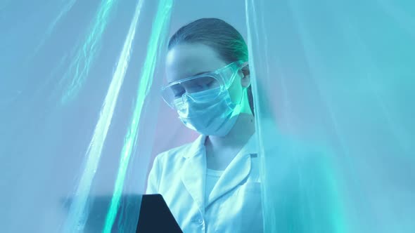 Healthcare Research Lab Report Female Scientist