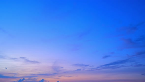 4K Sky Time lapse of Colorful clouds during the moving sun