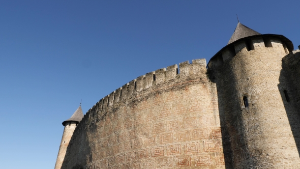 Camera Movement on Walls and Towers of the Old Khotyn Fortress