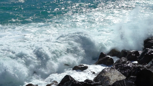 Huge Waves Break on the Coastal Cliffs