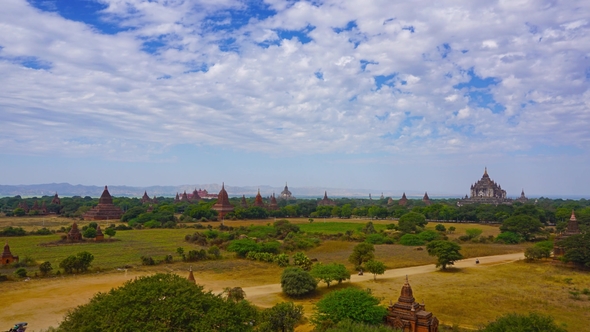 Landscape with Temples in Bagan, Myanmar alt